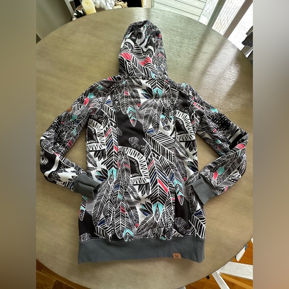 Roxy Black and White Patterned Hoodie Jacket small EUC - Picture 13 of 14
